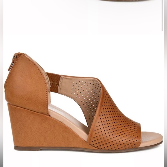 Journee Collection Women Wedge Heel Cut Out Sandals Aretha Size US 6.5 Cognac - Picture 2 of 8